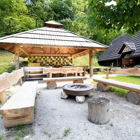 Cozy In Triglav National Park For Family Getaways In Slovenia Prázdninový dům *